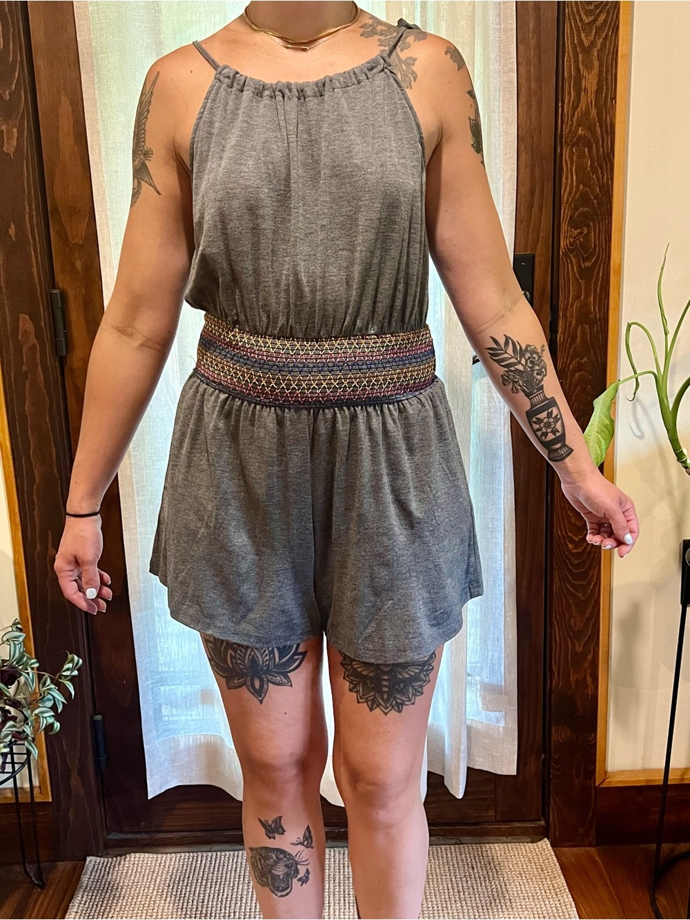 Cupshe Gray Elastic-Waist Romper with Multicolor Smocked Band